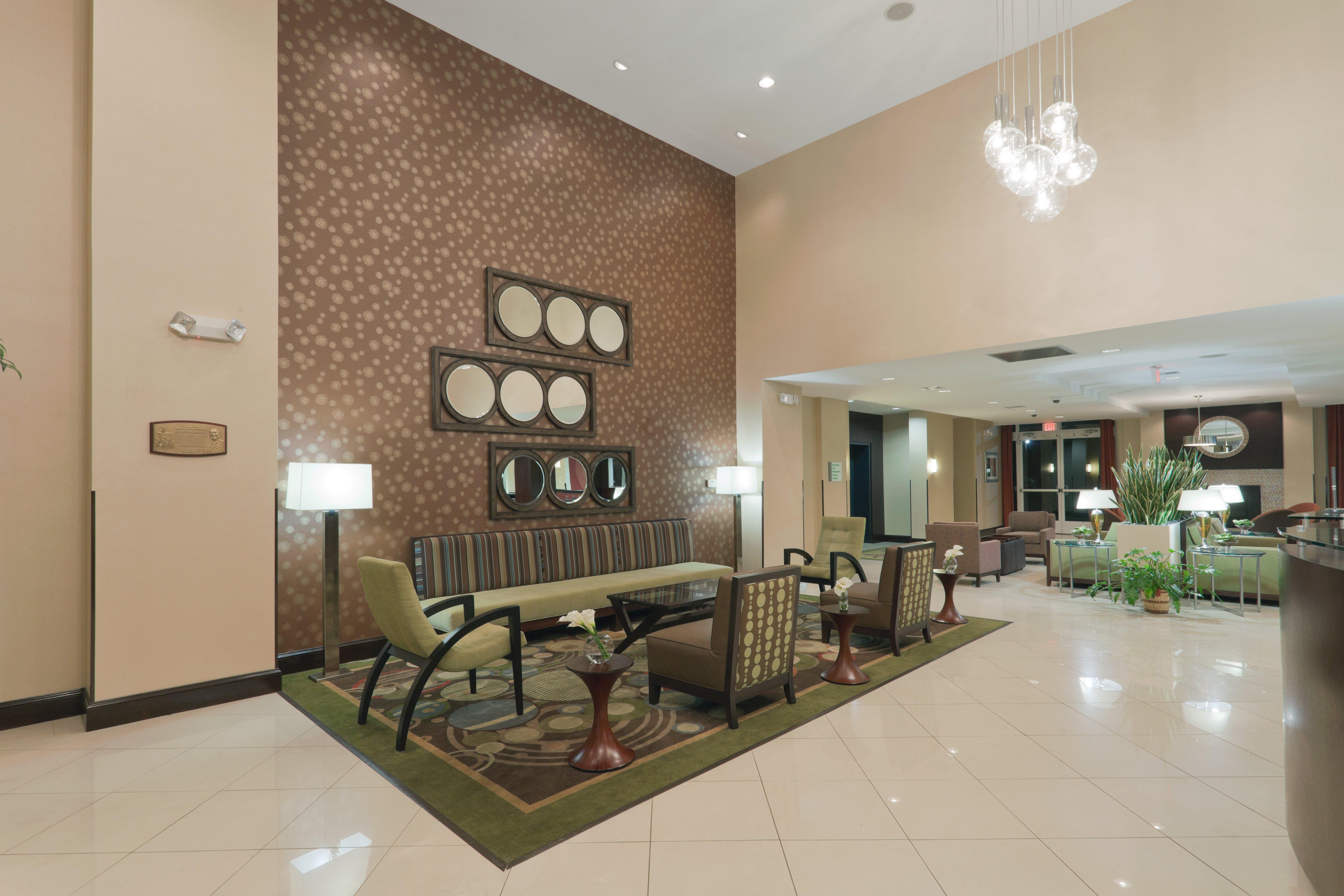 Holiday Inn Meridian East I 59 / I 20 Интерьер фото
