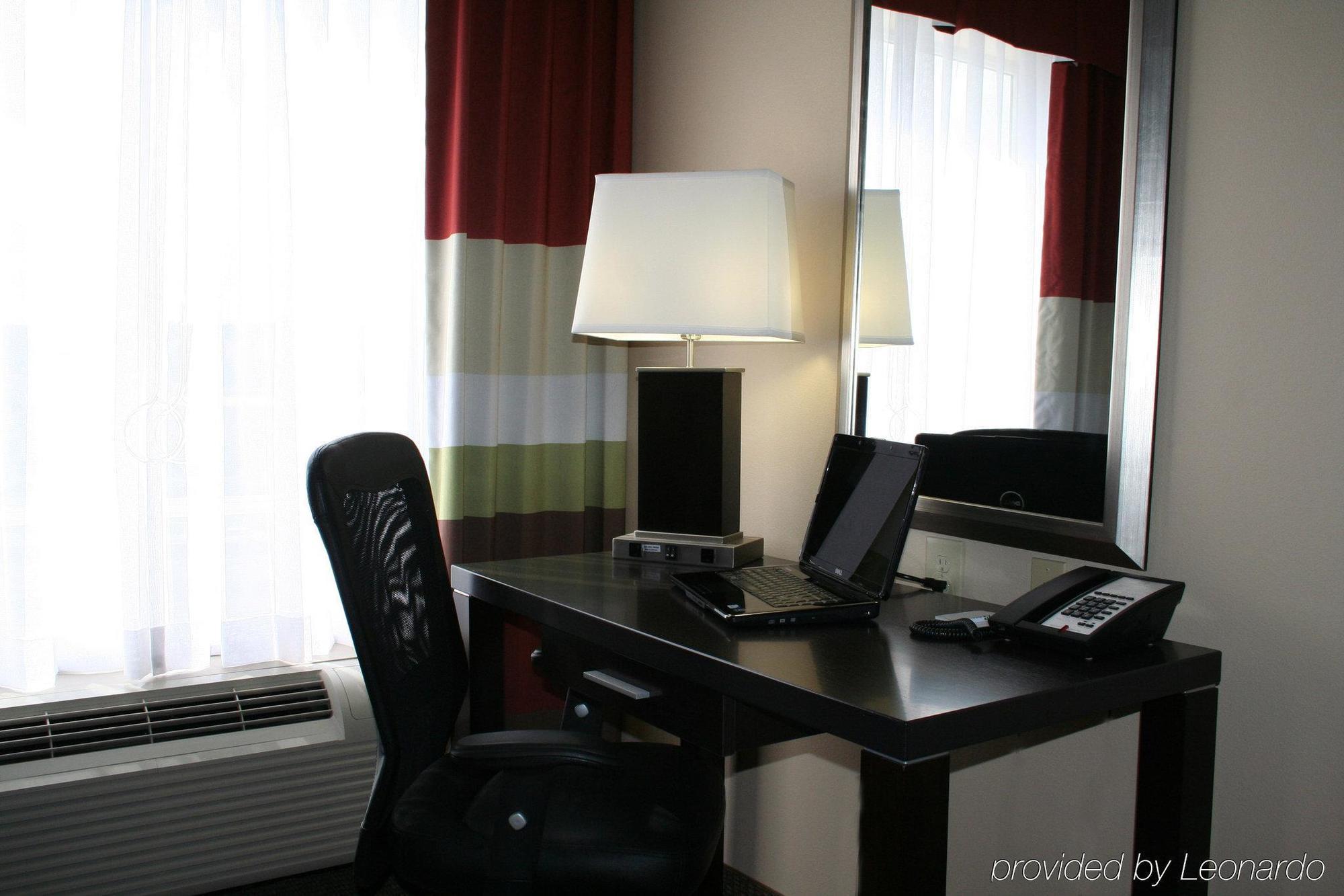 Holiday Inn Meridian East I 59 / I 20 Номер фото