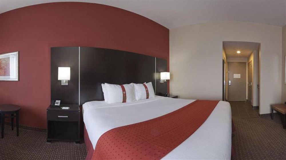Holiday Inn Meridian East I 59 / I 20 Экстерьер фото